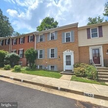 Building Photo - 9657 Lindenbrook St