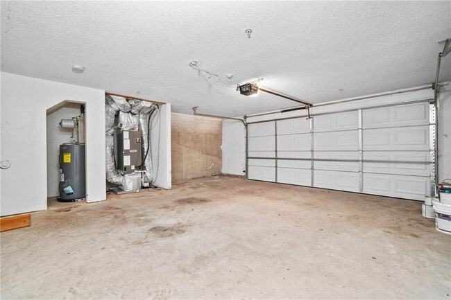 Building Photo - 605 Market Pl Ln