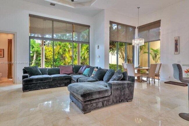 Building Photo - 17931 Lake Azure Way
