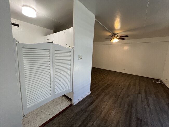 Building Photo - 910 Ahana St