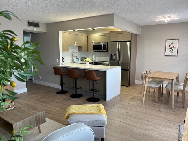 Building Photo - 13255 SW 9th Ct