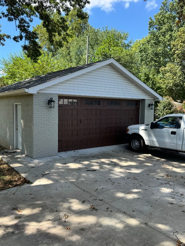 Building Photo - 410 Kaelin Dr