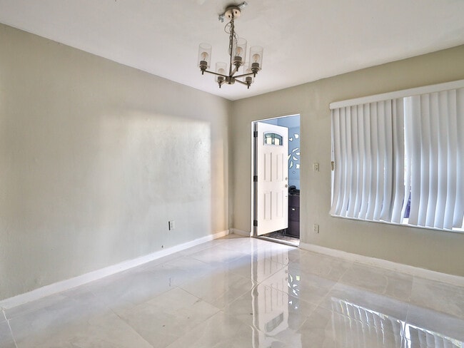 Building Photo - 47 NW 151st St