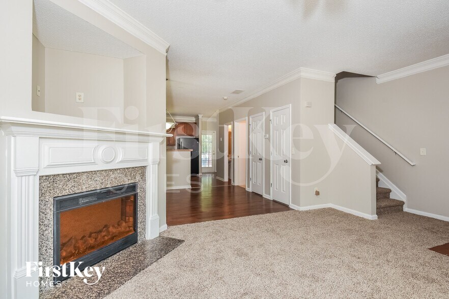 Building Photo - 6368 Olmadison Pl