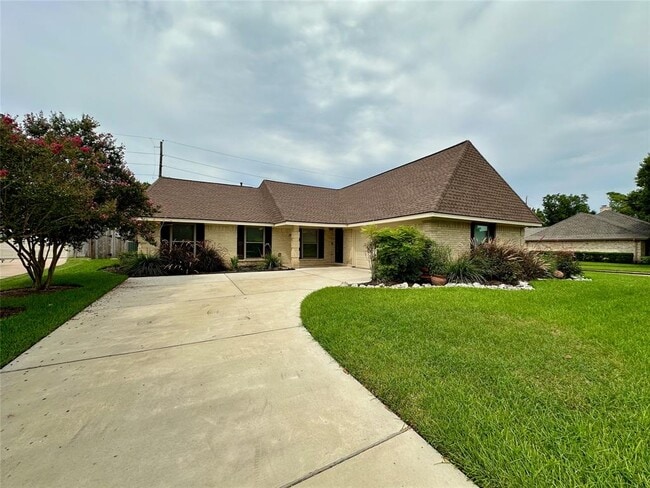 Building Photo - 2931 Pasture Ln