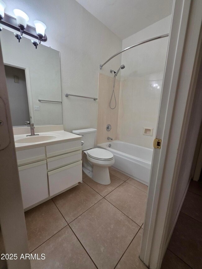 Building Photo - 5946 E Aire Libre Ln