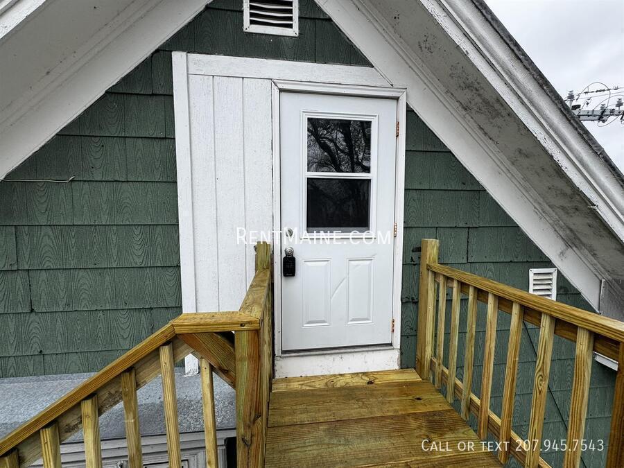 Building Photo - 26 Waterville Rd