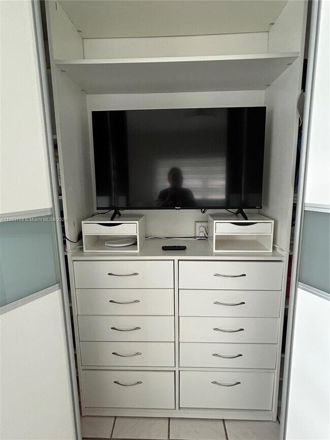 Building Photo - 2200 S Ocean Dr