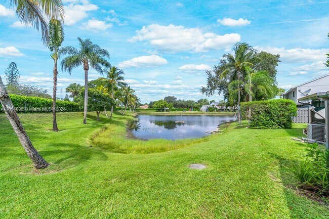 Building Photo - 4303 Inlet Cir