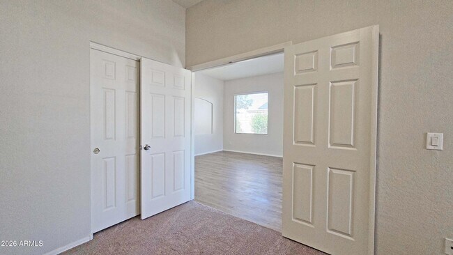 Building Photo - 13588 W Alvarado Dr