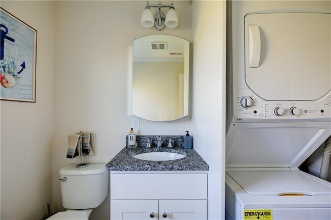 Building Photo - 17 Mariner Way