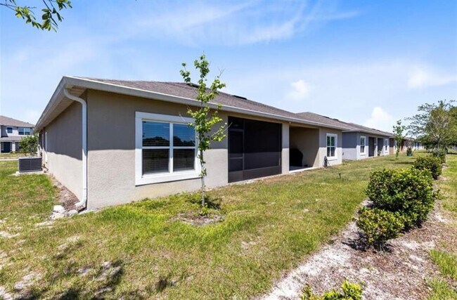 Building Photo - 2734 Sunkissed Dr