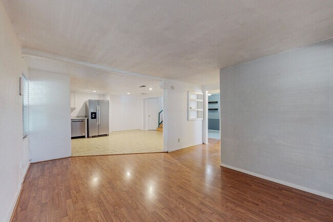 Building Photo - 2830 Floral Rd NW
