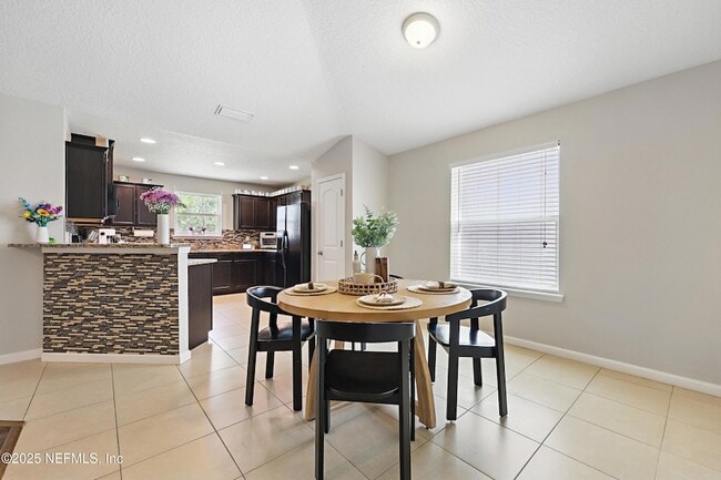 Building Photo - 3253 Hidden Meadows Ct