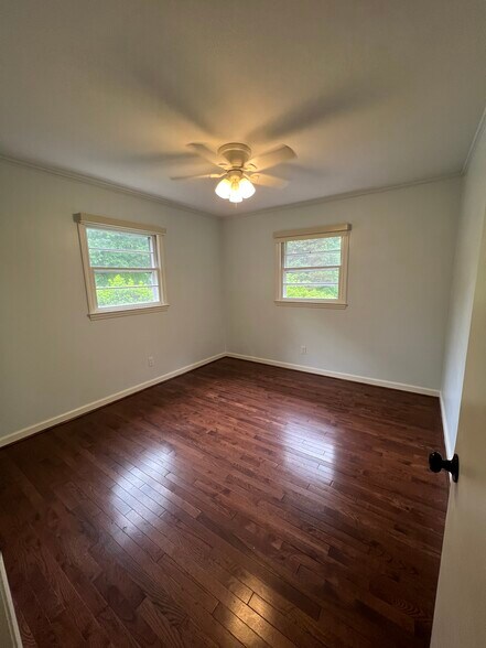 Building Photo - 509 Maverick Rd