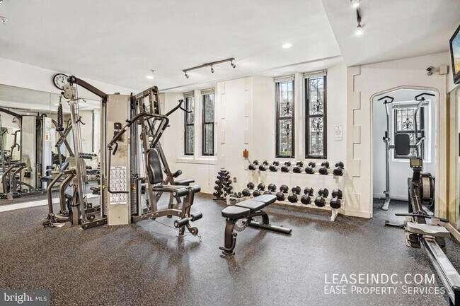 Building Photo - 1701 16th St NW