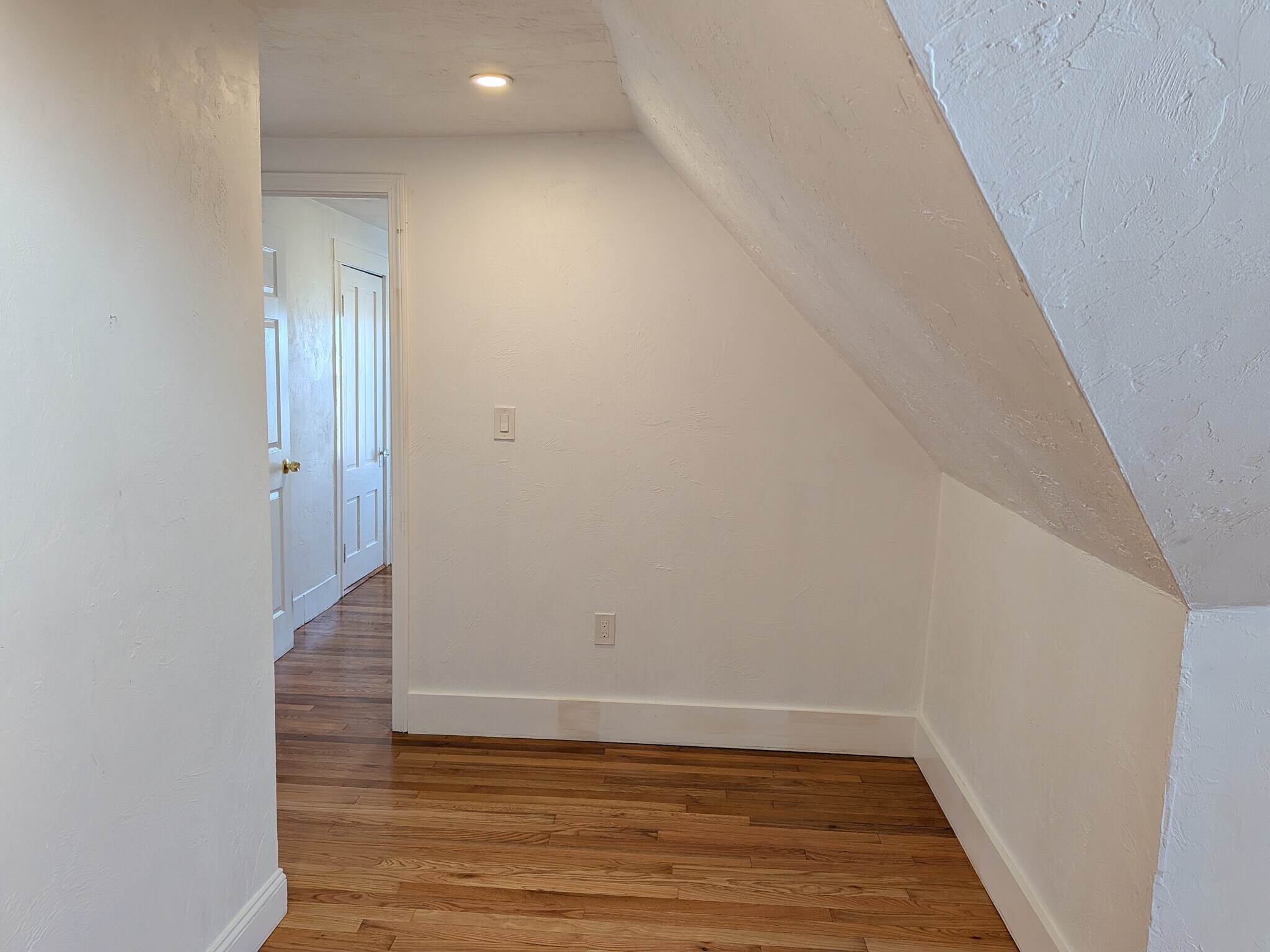 Building Photo - 12 Newbern Ave