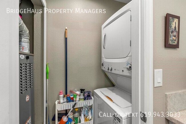 Building Photo - 1095 Shadowridge Dr