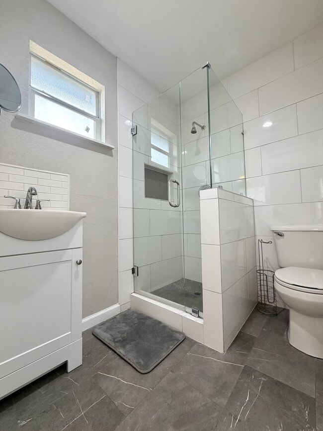 Building Photo - 514 Martin Luther King Dr