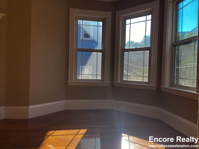 Building Photo - 1 Parker Hill Terrace