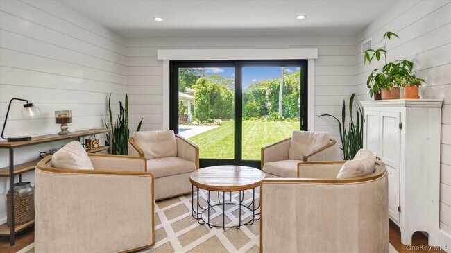 Building Photo - 99 Beach Rd