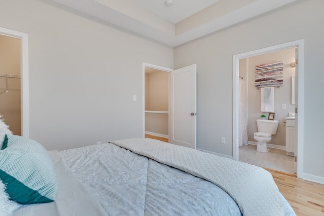 Building Photo - 53 Foal Ln