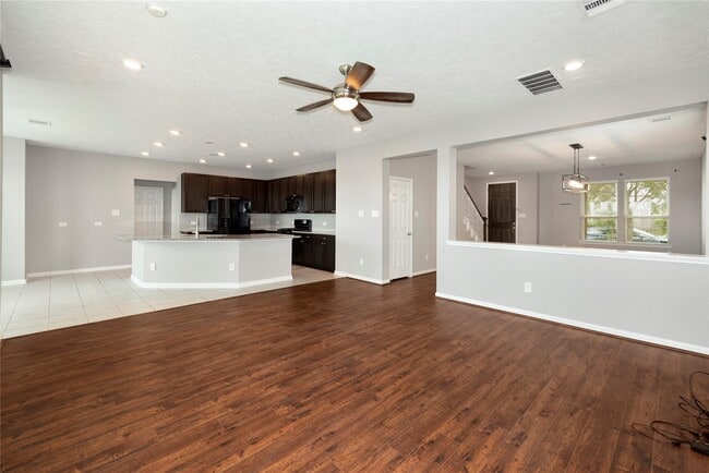 Building Photo - 24015 Adobe Ridge Ln
