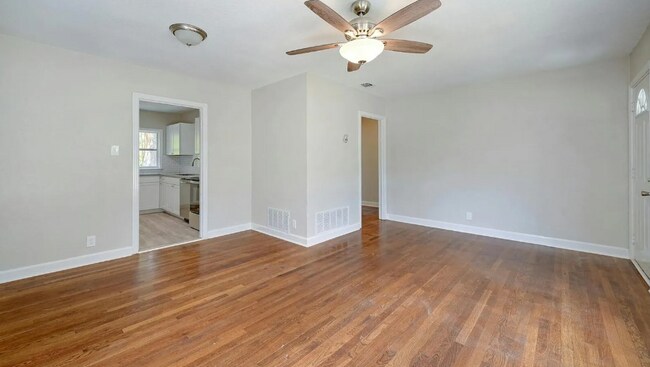 Building Photo - 505 Wright Ave