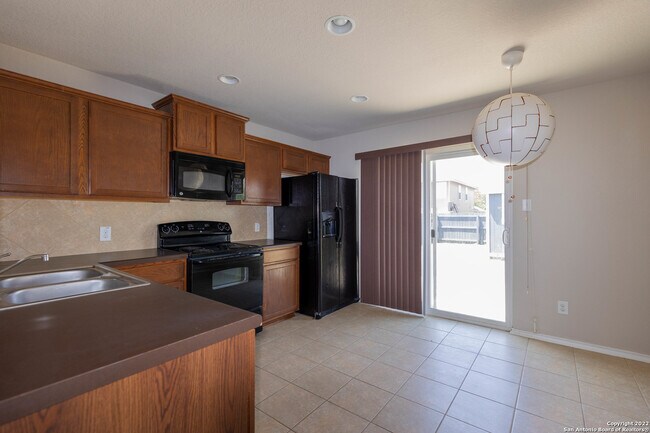 Building Photo - 2319 Salmon Creek