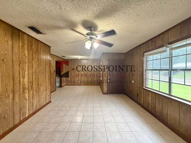 Building Photo - 314 Tammy Lynn Dr