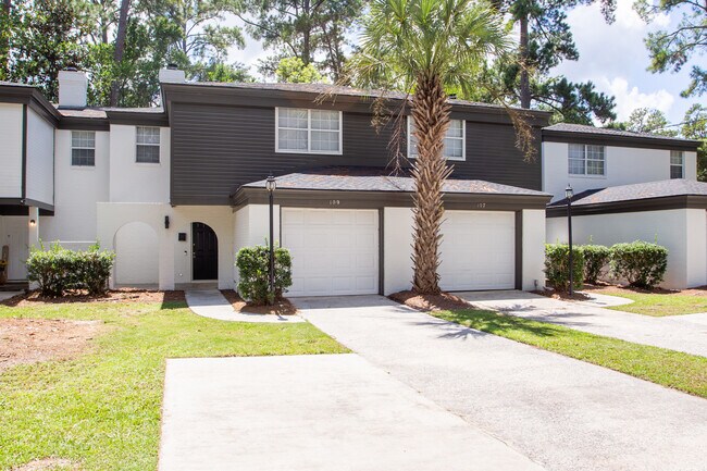 Primary Photo - 109 Brookwood Pl