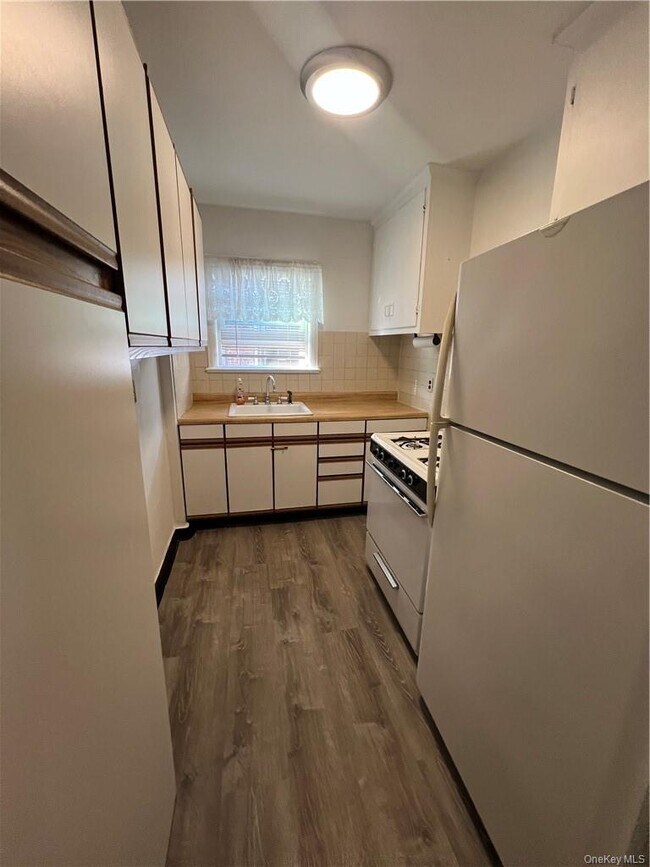 Building Photo - 1833 Palmer Ave