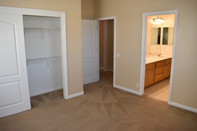 Building Photo - 1220 CAVALAIRE Ct