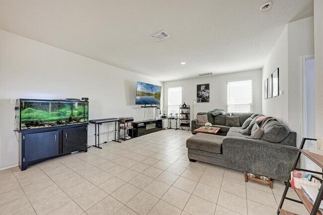 Building Photo - 229 Prairie Falcon Wy