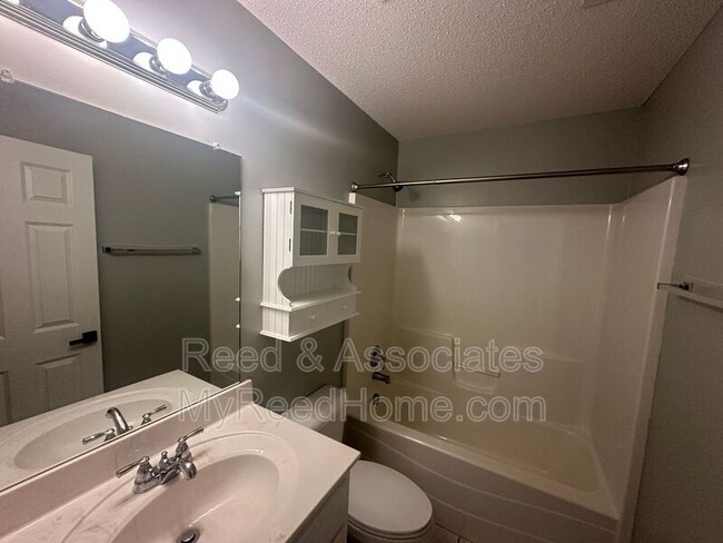 Building Photo - 11625 Dempsey Dr