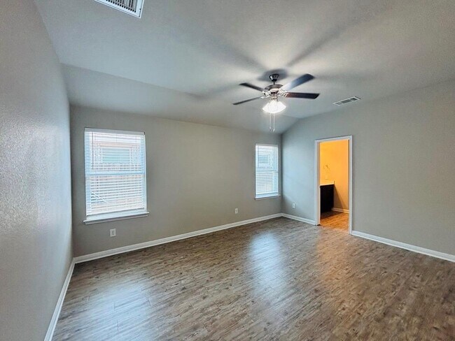 Building Photo - 1313 Bear Peak Ln
