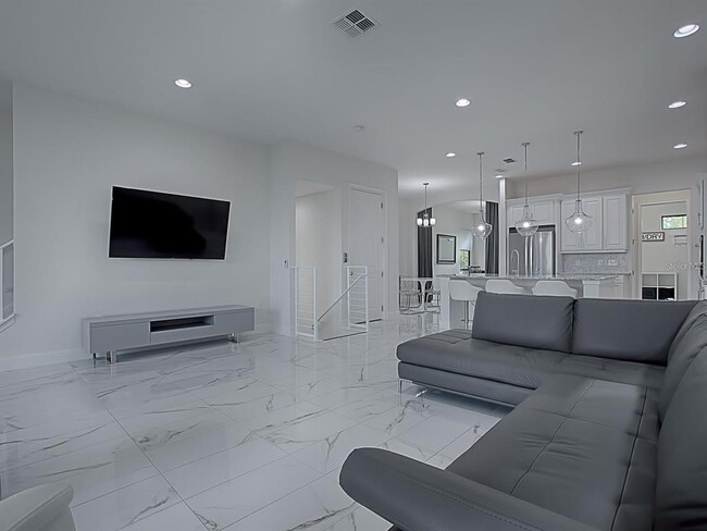 Building Photo - 7661 Toscana Blvd