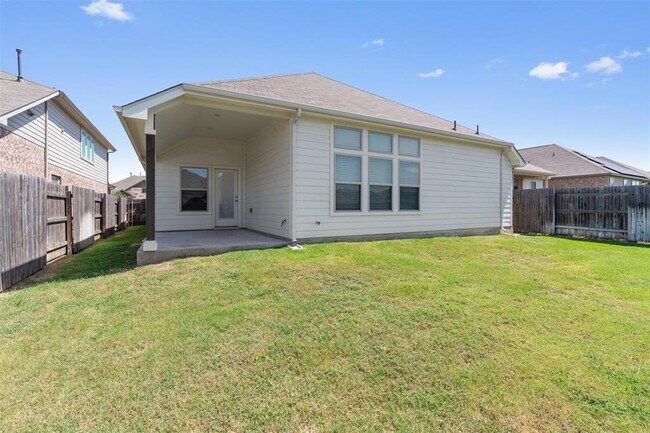 Building Photo - 562 Leadtree Loop