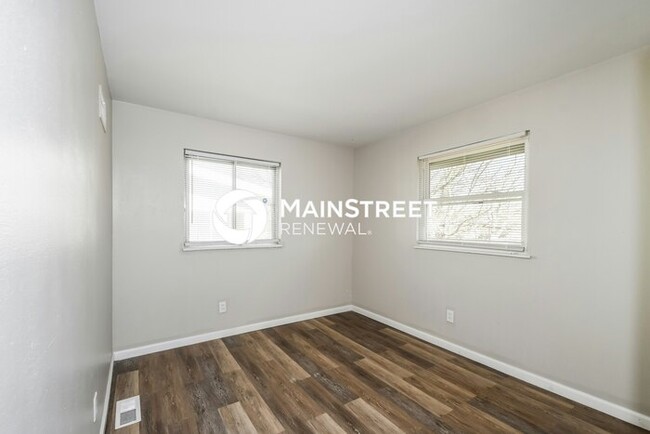 Building Photo - 11058 Perham Dr