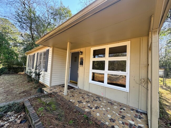 Building Photo - 3714 Farwood Dr