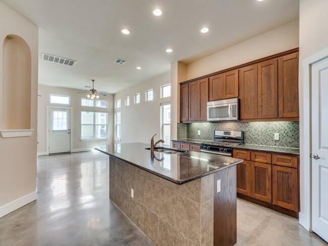 Building Photo - 12205 Barras Branch Dr