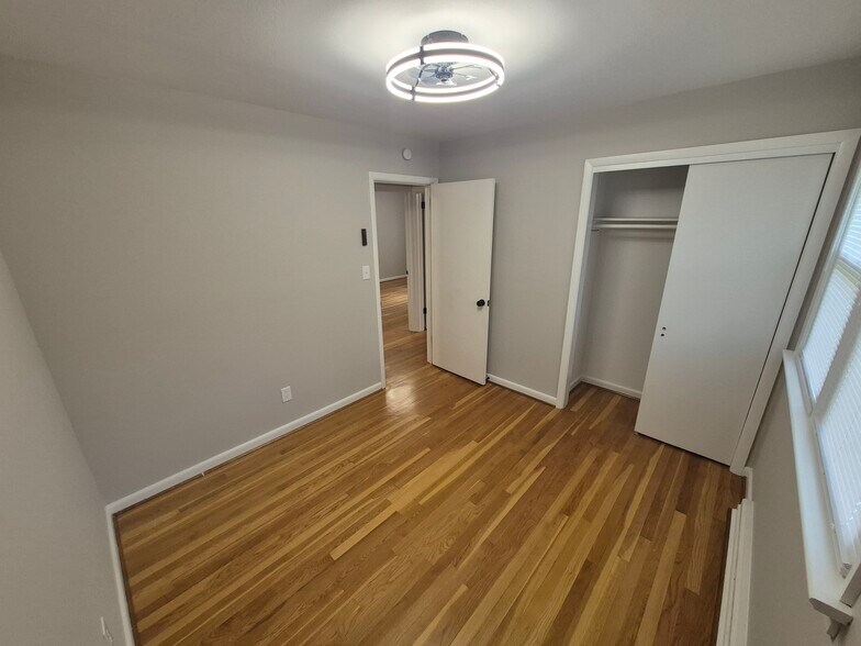 Building Photo - 1108 Dandridge Dr