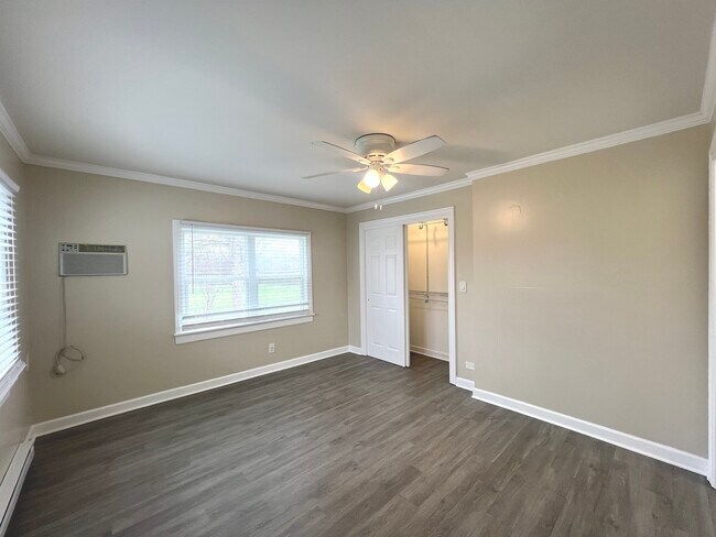 Building Photo - 206 Raupp Blvd