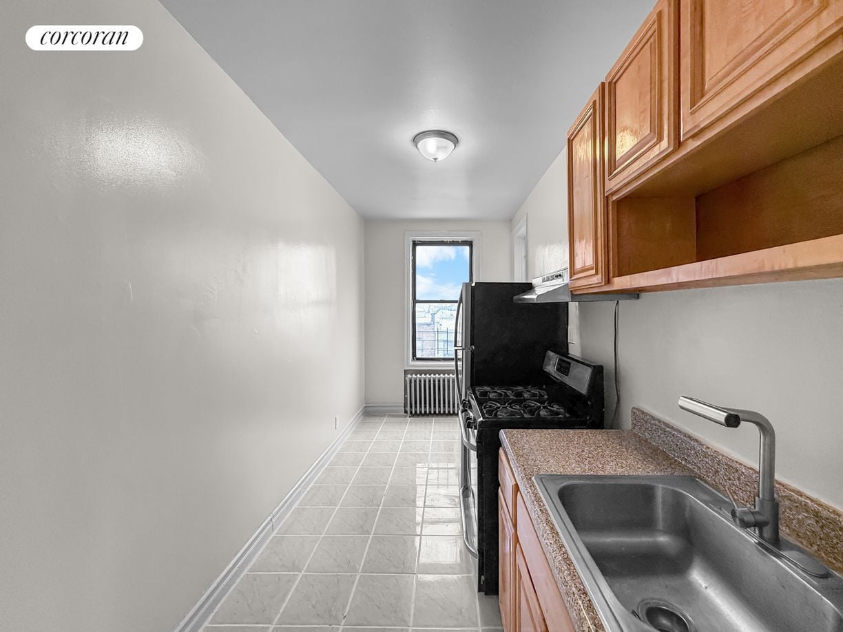 Building Photo - 416 68th St