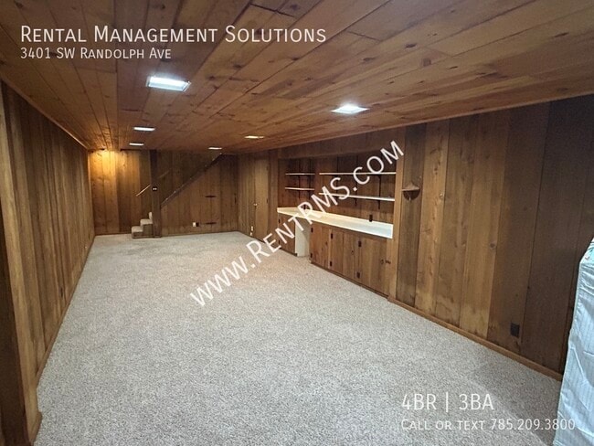 Building Photo - 3401 SW Randolph Ave
