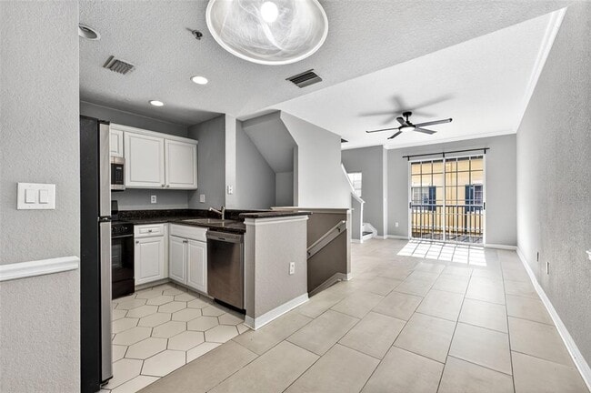 Building Photo - 105 S Bradford Bch Ct