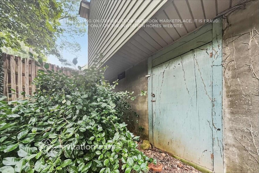 Building Photo - 6572 Oakwood Dr