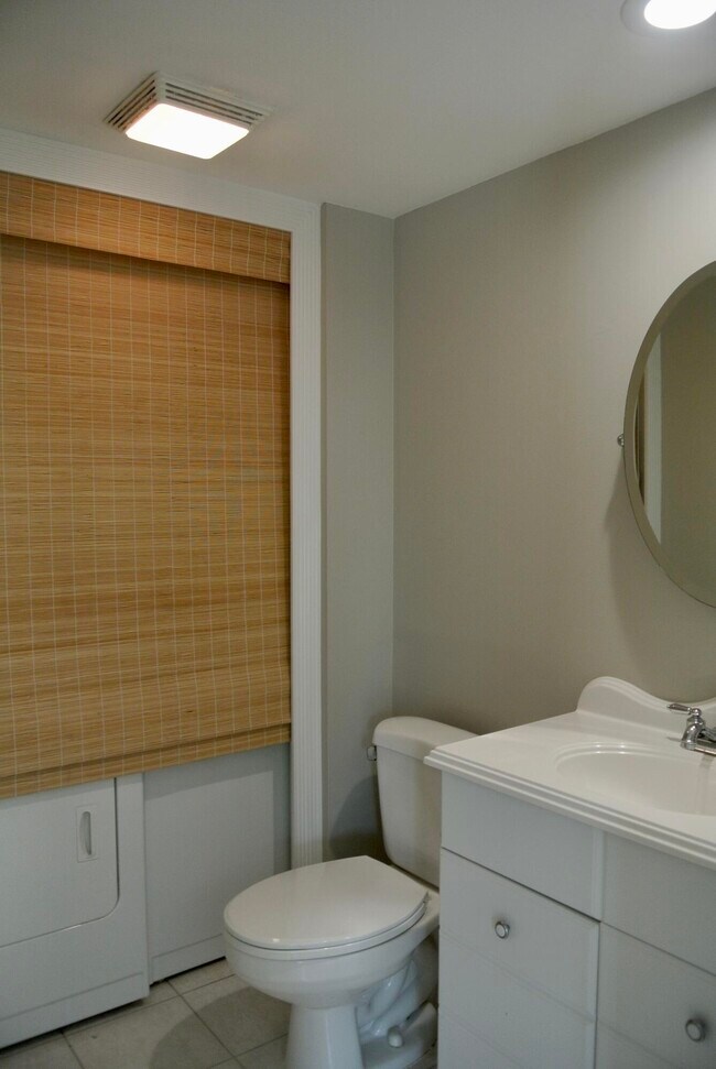 Building Photo - 121 Ocean Cove Dr