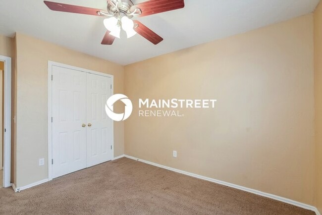 Building Photo - 4 Bedroom Pet-Friendly Home in Oklahoma Ci...