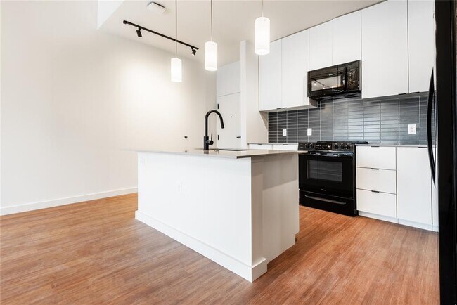 Building Photo - 3515 Webberville Rd